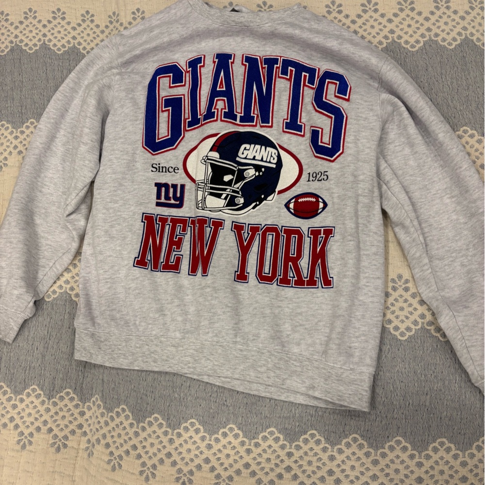 NFL Giants Gray Crewneck Sweater